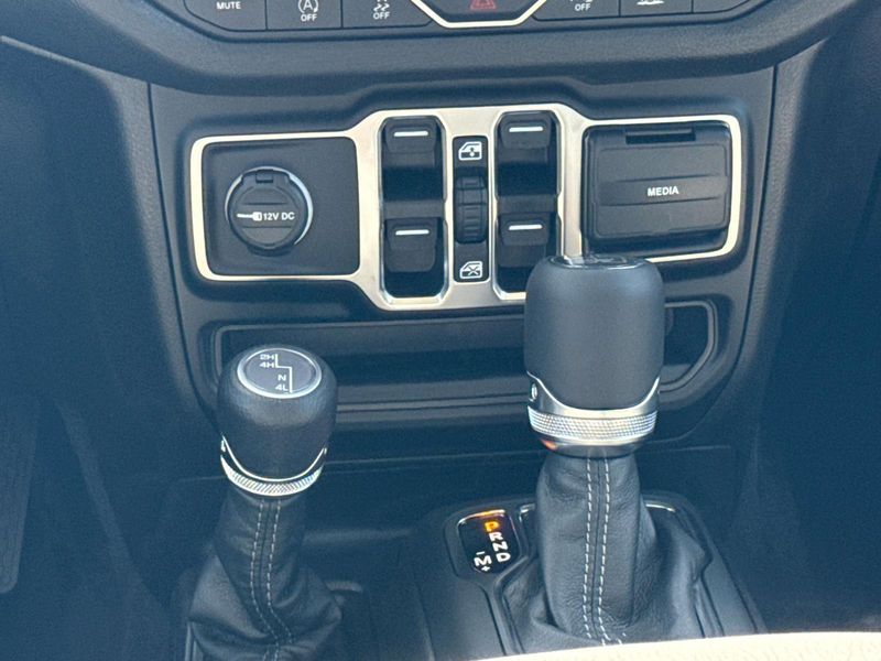 New 2026 Jeep Wrangler 4-door 85th Anniversary Edition