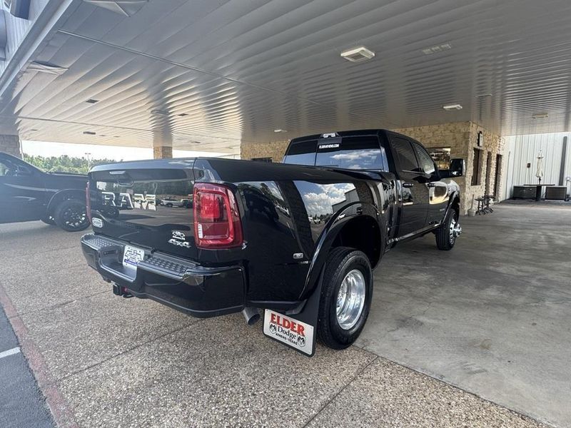 2025 RAM 3500 Limited Longhorn Crew Cab 4x4 8