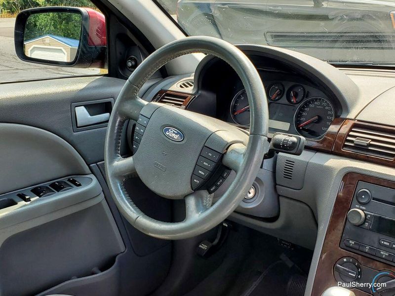Used 2007 Ford Five Hundred SELImage 21