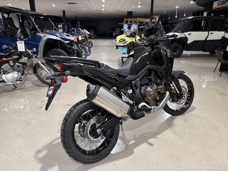 New 2026 Honda AFRICA TWIN DCT Image 17
