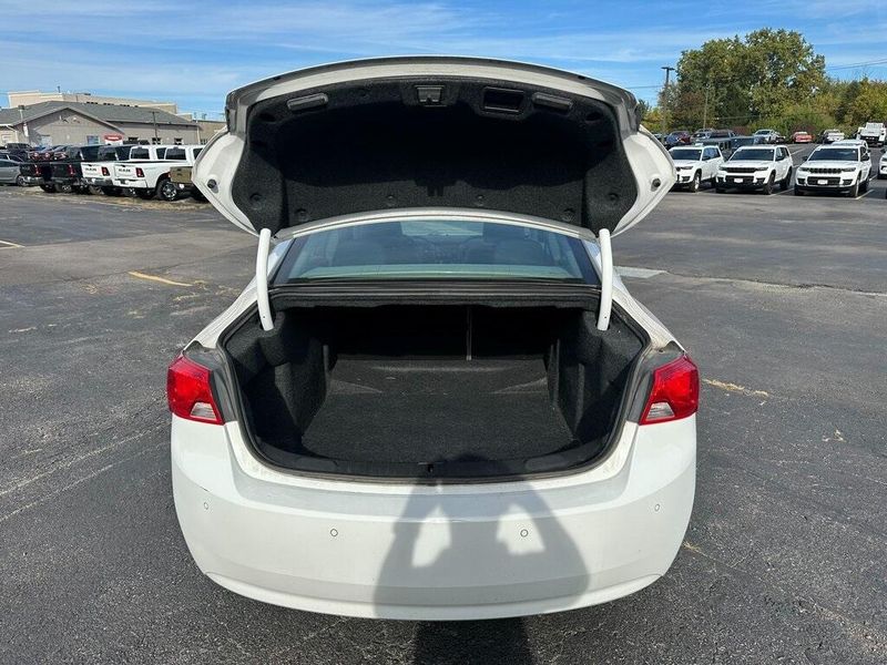 2015 Chevrolet Impala 2LT photo 15