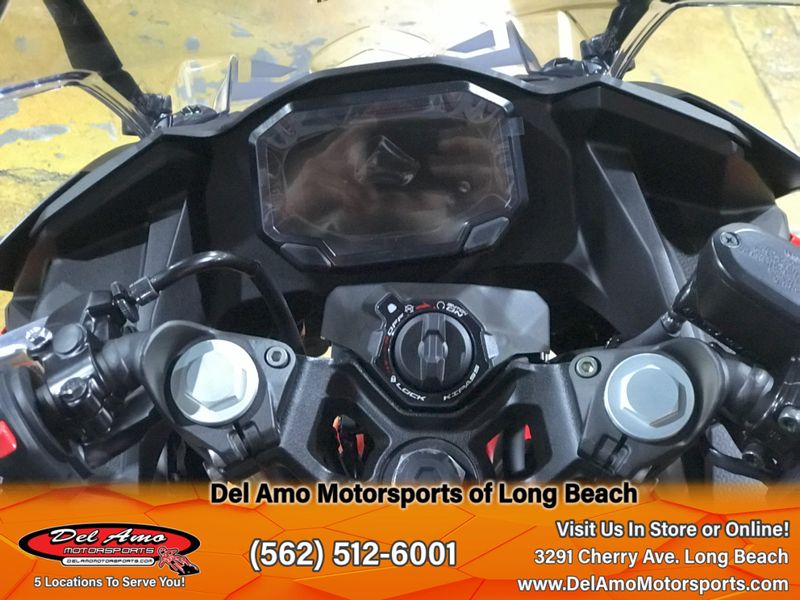 2025 Kawasaki NINJA 500 SE ABS Image 7