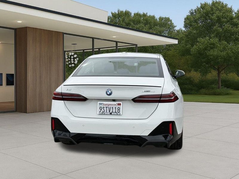 Used 2025 BMW i5 xDrive40Image 9