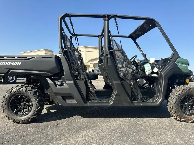2025 Can-Am DEFENDER MAX DPS HD7 COMPASS GREEN Image 7