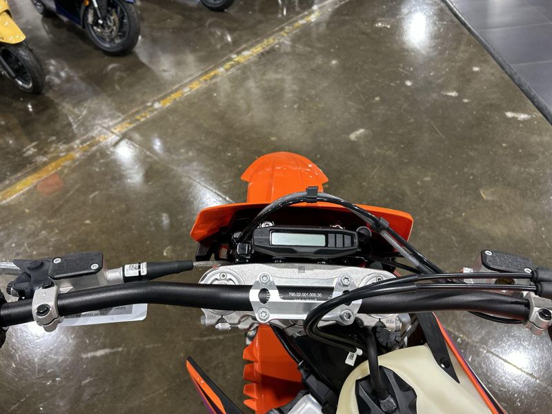 2024 KTM 500 XW-F  in a ORANGE exterior color. Del Amo Motorsports of Redondo Beach (424) 390-7811 delamomotorsports.com 