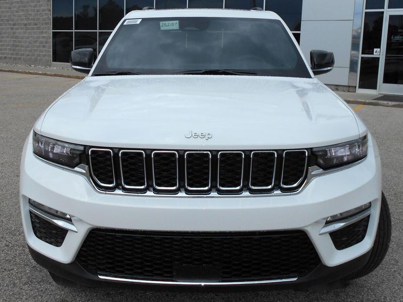 2025 Jeep Grand Cherokee Limited 4x4Image 29