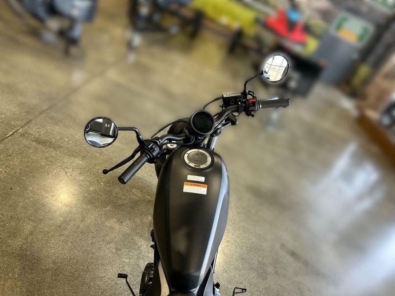 2022 Honda REBEL 300 Image 14