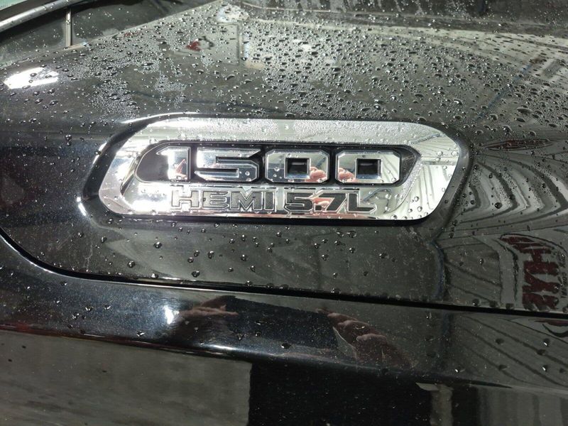 2019 RAM 1500 LaramieImage 8
