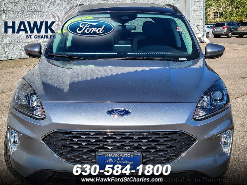 2022 Ford Escape SEL photo 2