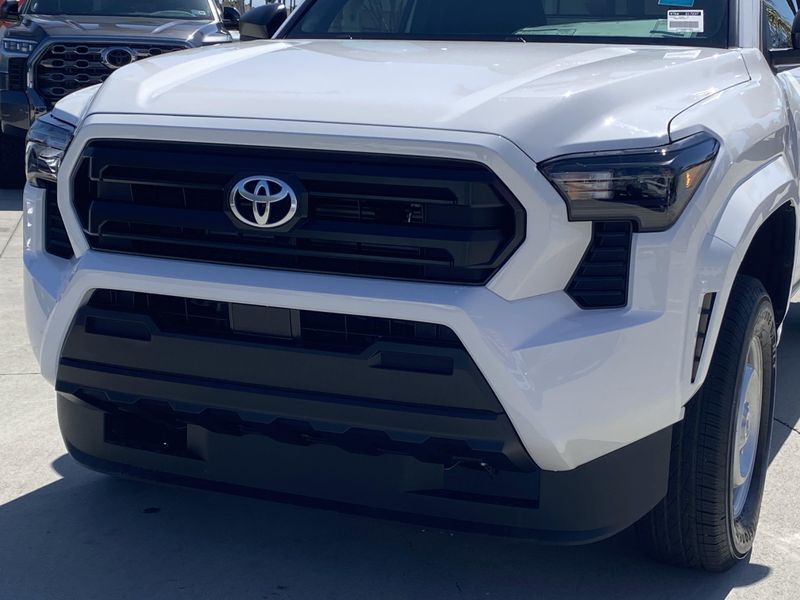 2025 Toyota Tacoma SRImage 7