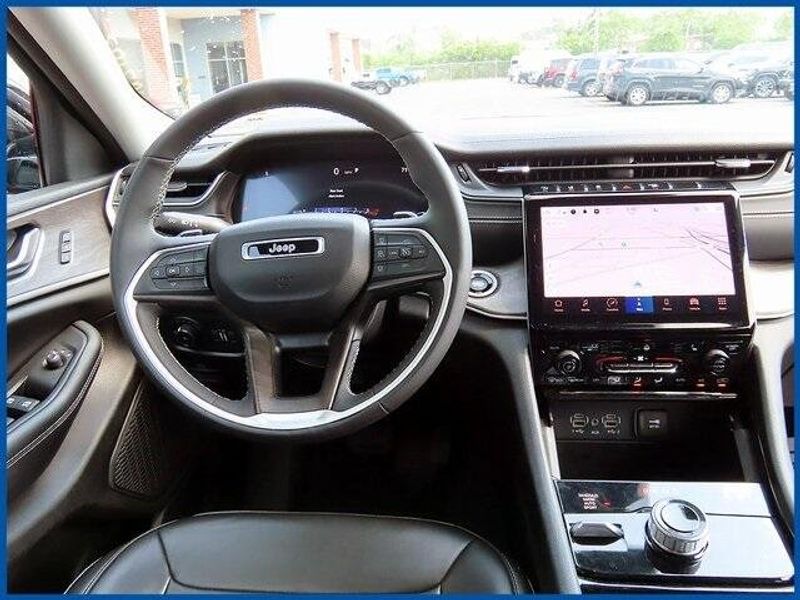 2023 Jeep Grand Cherokee L LimitedImage 12