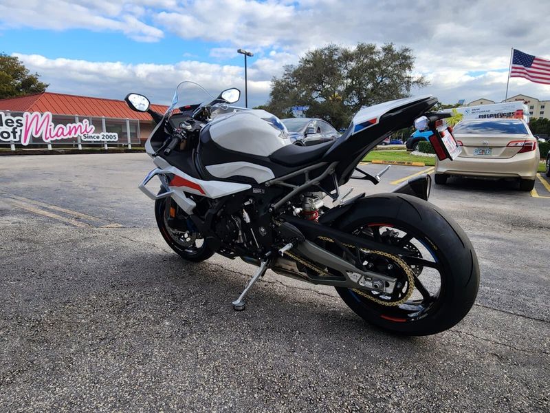 2026 BMW S 1000 RRImage 6