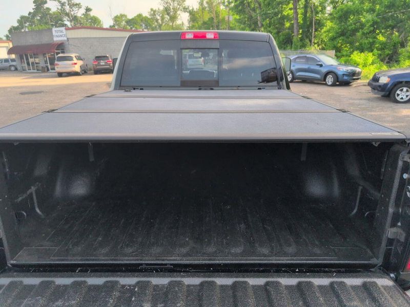 2019 RAM 2500 LaramieImage 39