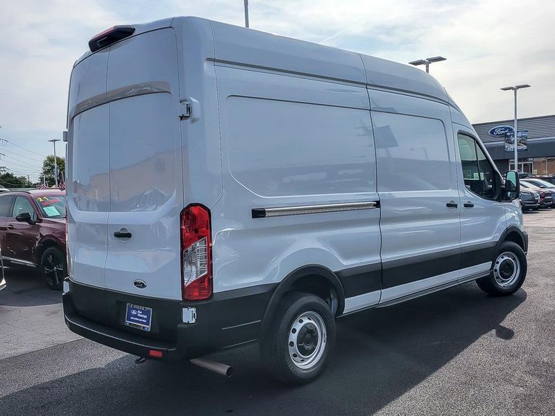 2023 Ford Transit Cargo Van photo 6