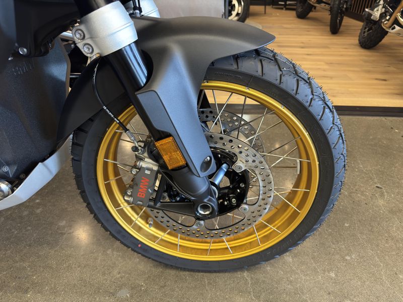 2026 BMW R 1300 GS Adventure - TROPHY - RACING BLUE METALLIC 