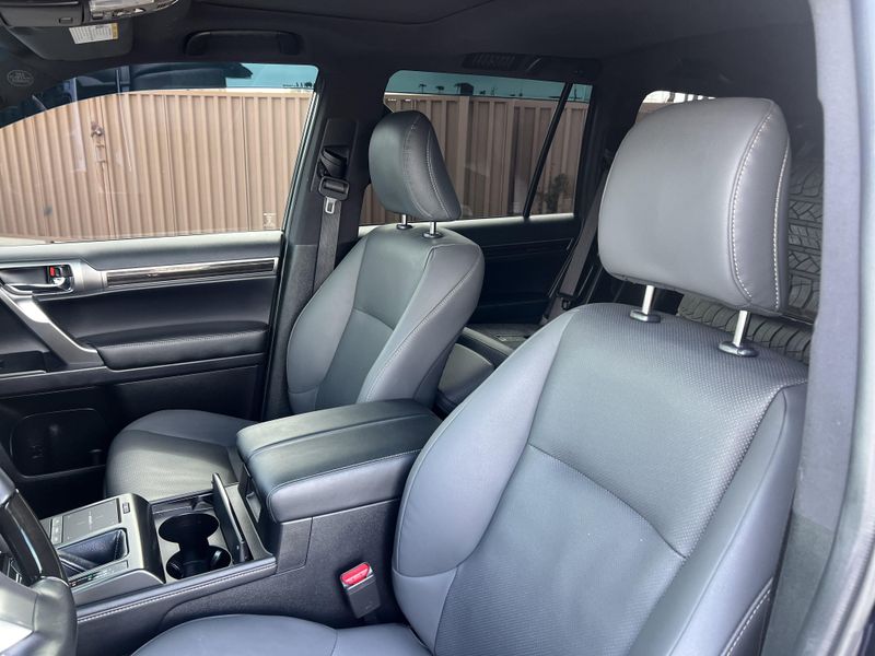 2023 Lexus GX 460 Image 7