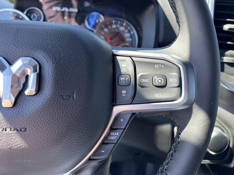 2025 RAM 1500 Big HornImage 18