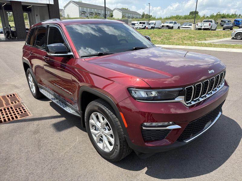 Used 2023 Jeep Grand Cherokee LimitedImage 6