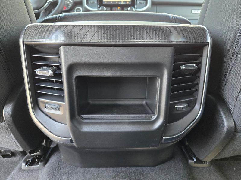New 2026 RAM 1500 Big Horn Crew Cab 4x2 5'7' Box