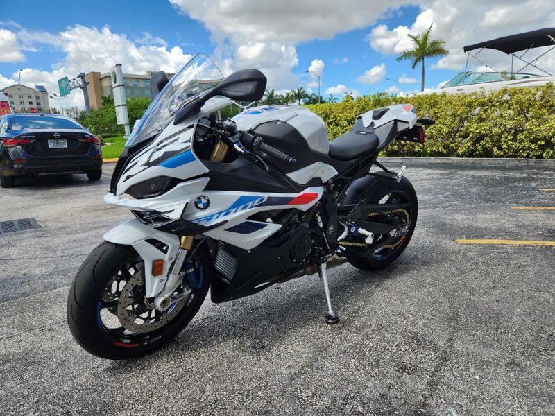 2024 BMW S 1000 RR Image 5