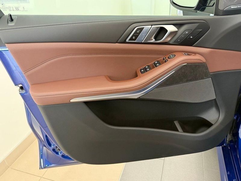 New 2026 BMW X5 M60iImage 12