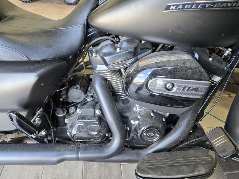 USED 2020 HARLEY ROAD KING SPECIAL Image 2