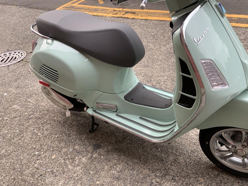 New 2025 Vespa GTS 310 VERDE AMABILE 