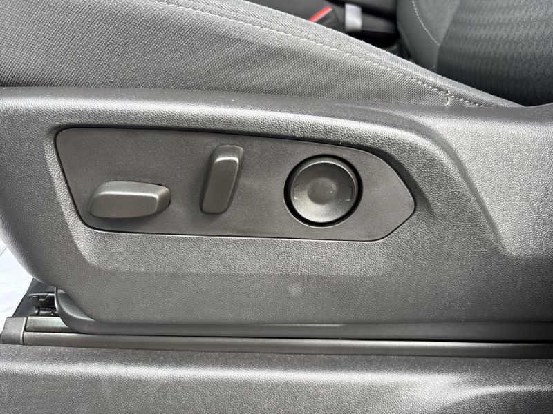 Used 2024 Chevrolet Silverado 2500HD CustomImage 20