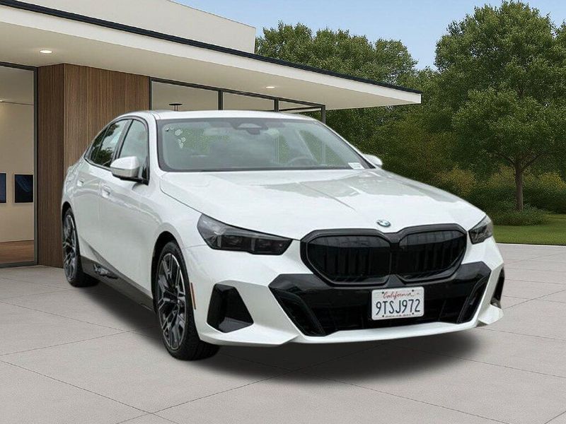 Used 2026 BMW 5 Series 530i xDriveImage 5