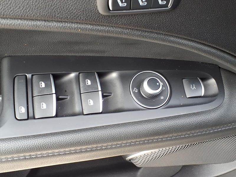 Used 2023 Alfa Romeo Stelvio SprintImage 18