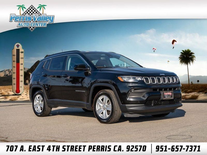 Used 2022 Jeep Compass LatitudeImage 1