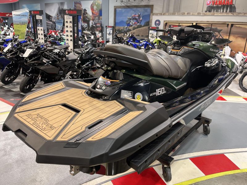 New 2025 Kawasaki JET SKI ULTRA 160LX Image 12