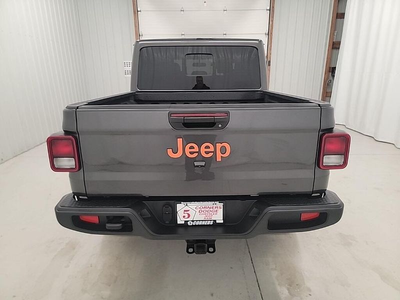 2025 Jeep Gladiator Sport photo 4