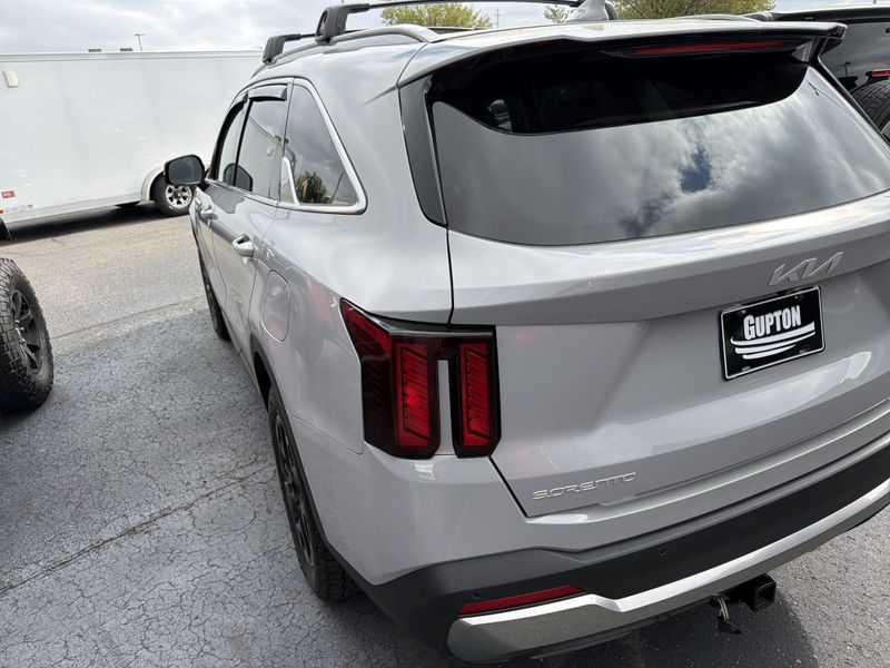 Used 2024 Kia Sorento SImage 11