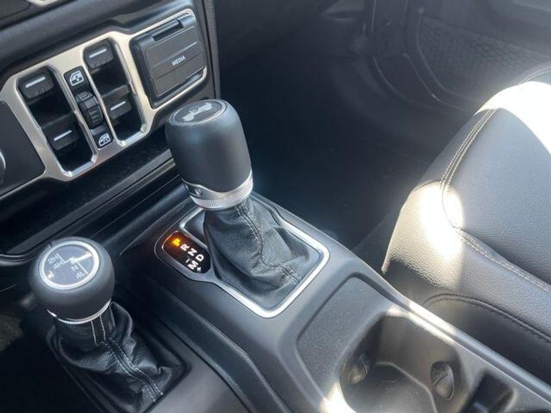2025 Jeep Wrangler Sahara2025 Jeep Wrangler 4-door Sahara
