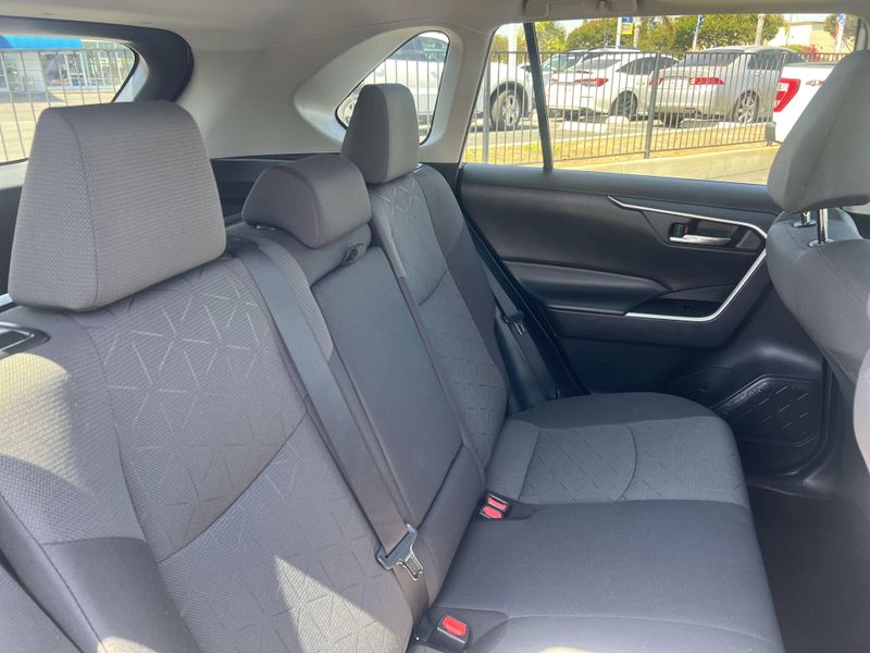 Used 2021 Toyota RAV4 XLEImage 25