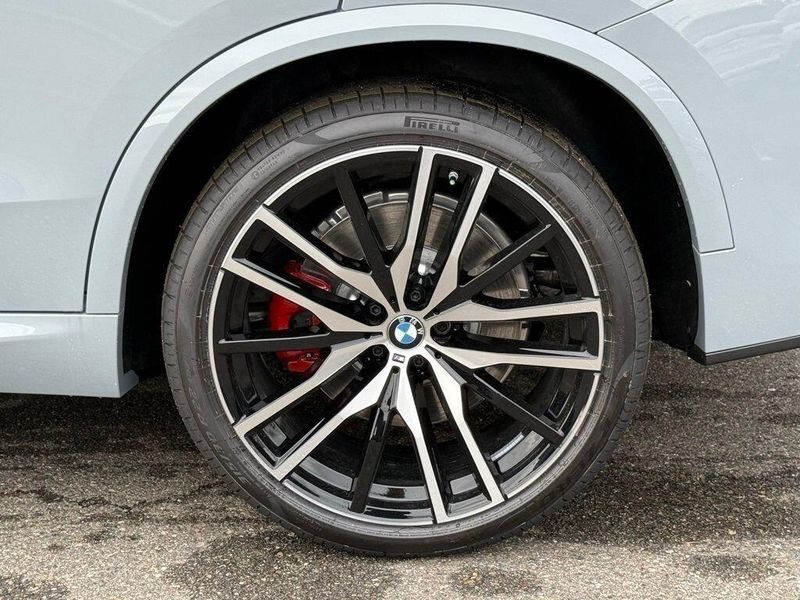 New 2026 BMW X5 M60iImage 17