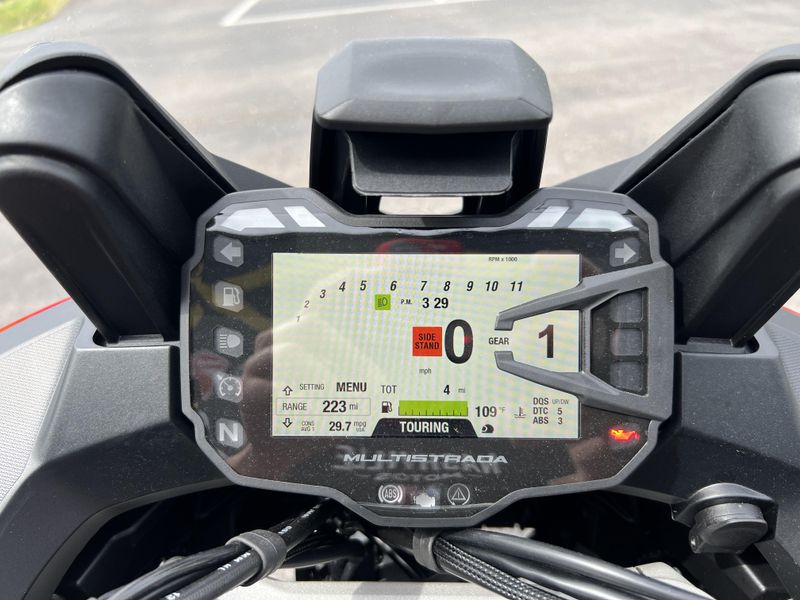 2024 Ducati Multistrada V2S 