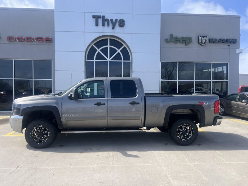 Used 2008 Chevrolet Silverado 2500HD LT w/1LTImage 1