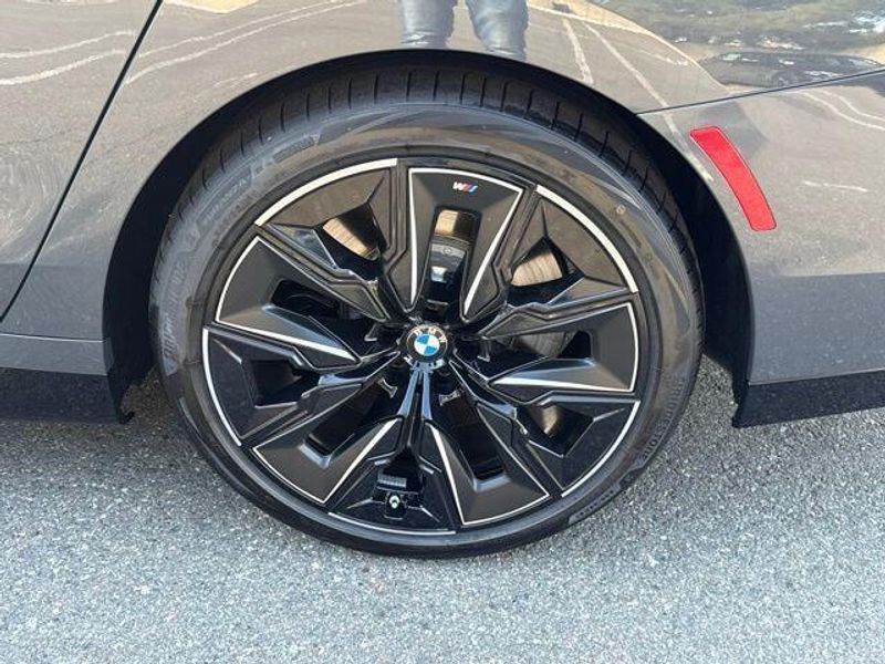 New 2026 BMW 7 Series 760i xDriveImage 13