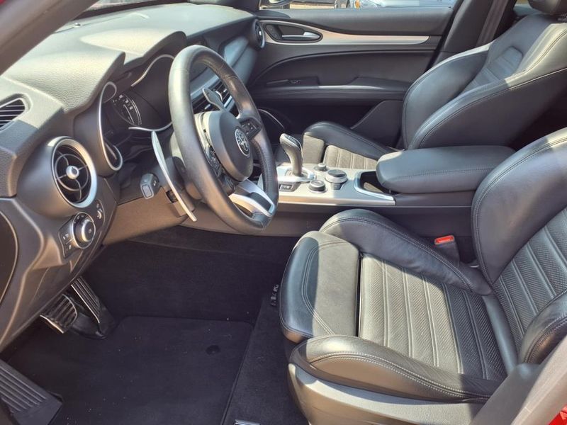 2022 Alfa Romeo Stelvio VeloceImage 17