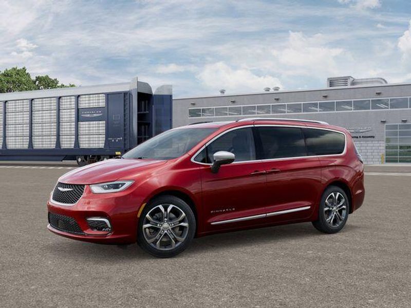 New 2026 Chrysler Pacifica Pinnacle AwdImage 2