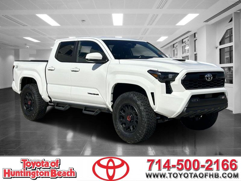 2024 Toyota Tacoma TRD SportImage 1