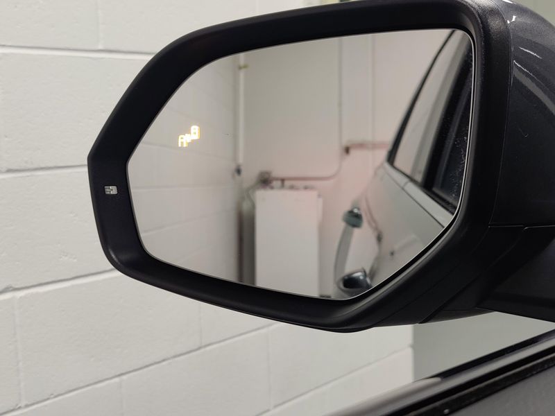 Used 2025 Volkswagen Atlas Cross Sport SEL AWD w/Sunroof & NavImage 10