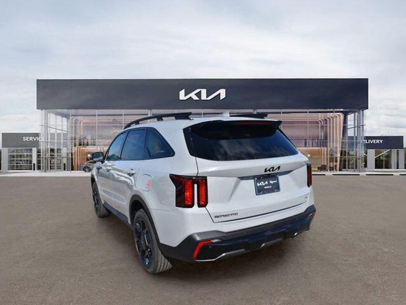New 2026 Kia Sorento X-Line EXImage 6