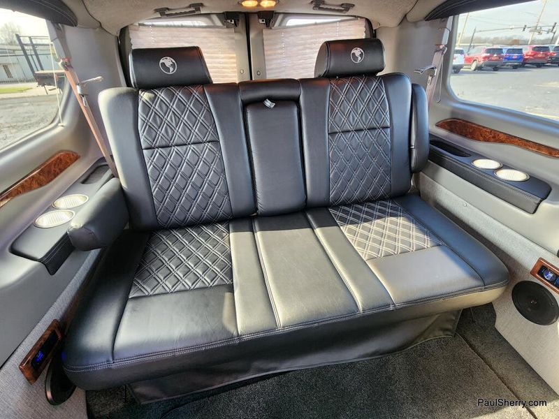 2022 Ford Transit Cargo Van photo 2