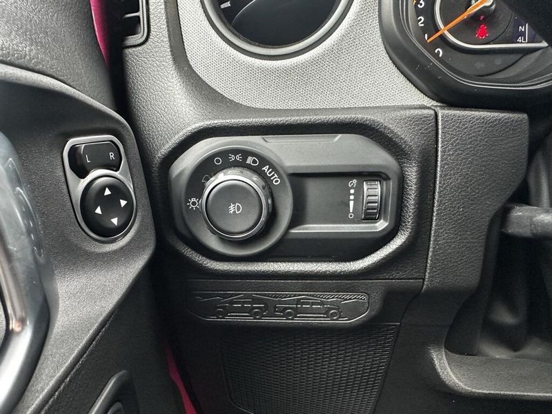 2024 Jeep Wrangler Sport S photo 14