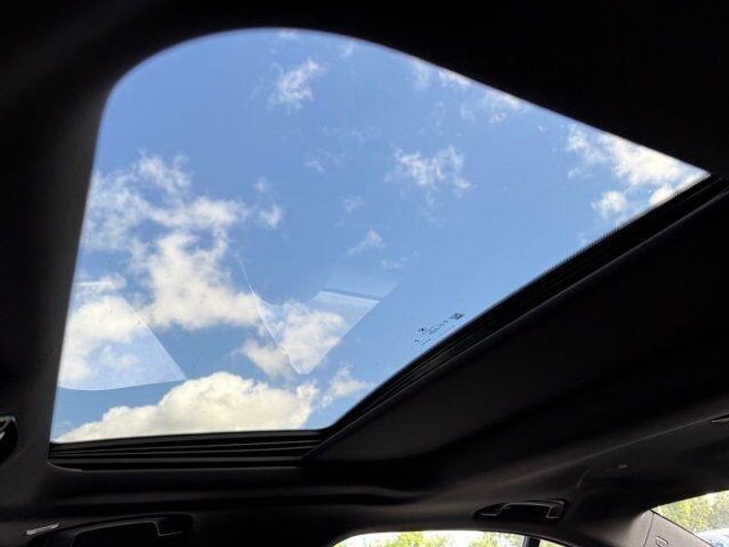 New 2026 BMW 5 Series 530iImage 20