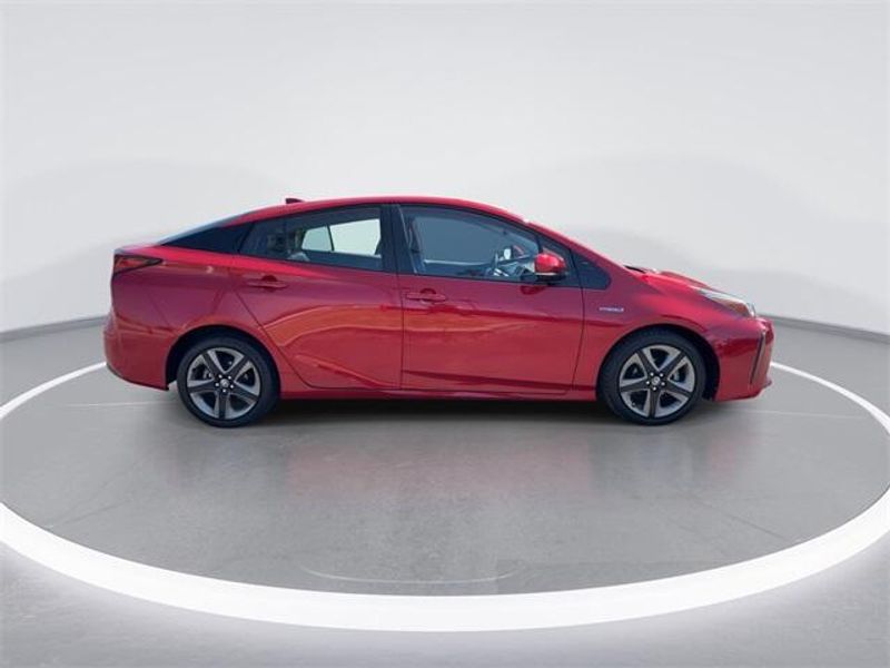 2019 Toyota Prius LImage 9