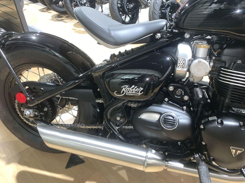 New 2025 Triumph BONNEVILLE BOBBER Image 4